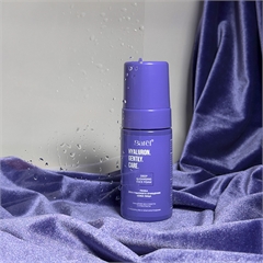 Пенка для глубокого очищения кожи лица с гиалуроном и олигопептидами